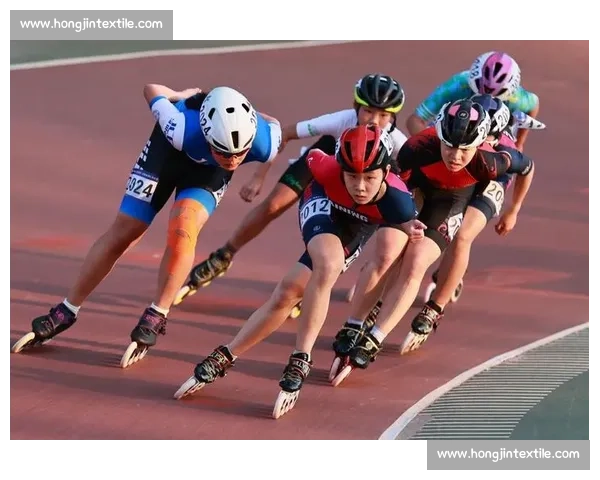 2025 轮滑嘉年华宁河站收官 多国选手演绎速度与激情